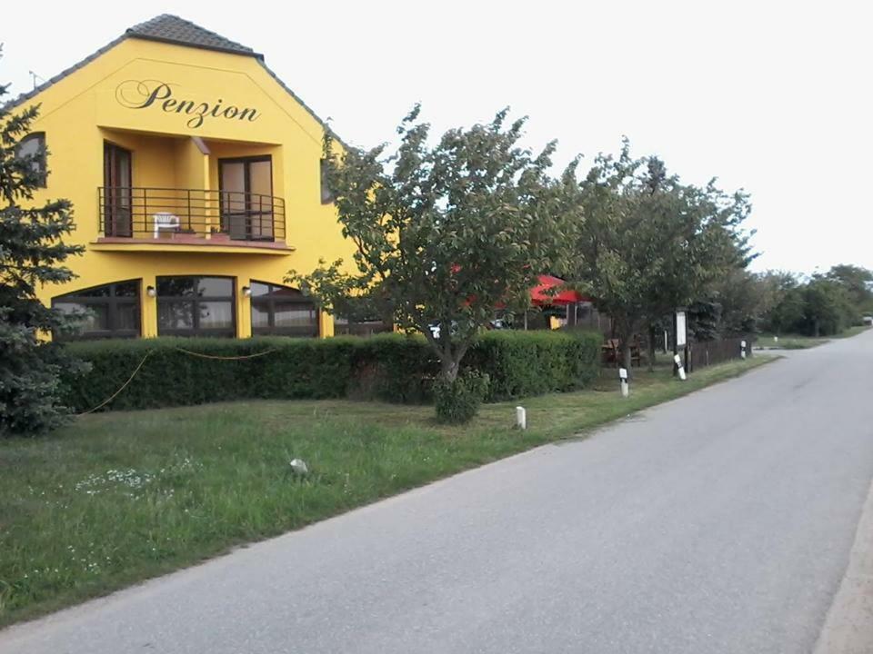 Hostinec U Josefa Jevišovice Zewnętrze zdjęcie